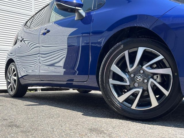 �y����16�C���`�A���~�z�C�[���z�O�ςɃ}�b�`���������A���~�z�C�[���𑕒����Ă���܂��B�e��ЊO�A���~�z�C�[����A�X�^�b�h���X�^�C�����戵�����Ă���܂��B���񂲑��k����������