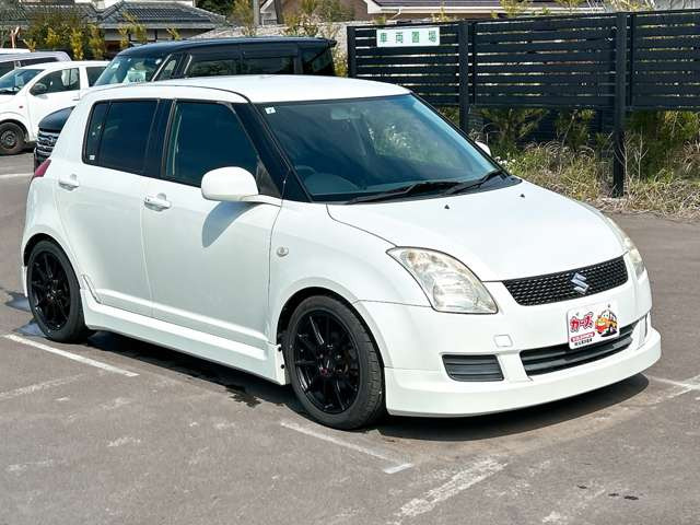 お客様のご予算帯に合わせたお車を常時100台以上取り揃えています!当社のスタッフがお客様のお車選びをしっかりサポートしご提案させていただきます!