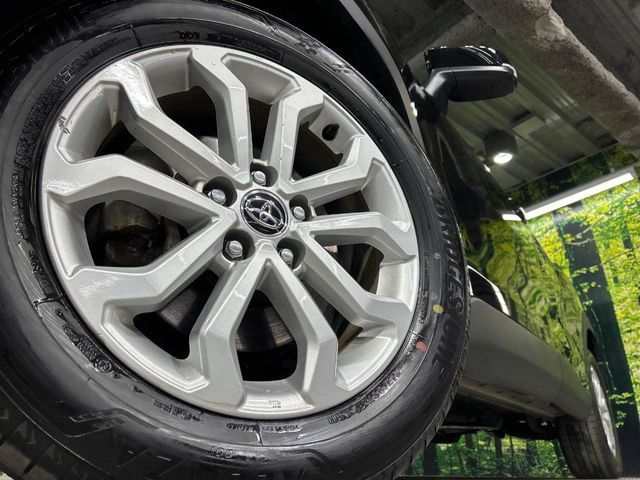 �y����17�C���`�A���~�z�C�[���z�O�ςɃ}�b�`���������A���~�z�C�[���𑕒����Ă���܂��B�e��ЊO�A���~�z�C�[����A�X�^�b�h���X�^�C�����戵�����Ă���܂��B���񂲑��k����������