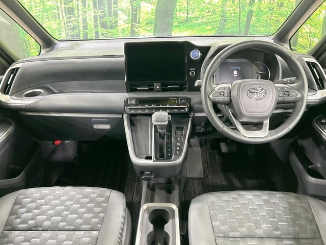 ヴォクシー1.8 ハイブリッド S-Z