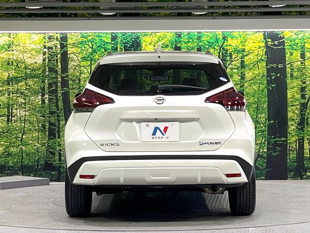 安心の最長10年・走行無制限保証(有償)をご用意。保証内容も充実はもちろん、無料点検&オイル交換や、年中無休の全国・24時間ロードサービスも付帯されておりますのでご安心下さい。