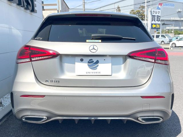 ●当店では第三者機関による車両品質鑑定を導入し、修復歴車を排除。鑑定書が発行されますので、ぱっと見ただけでは分からない箇所まで納得した上でご検討いただけます。※一部未実施の場合がございます。