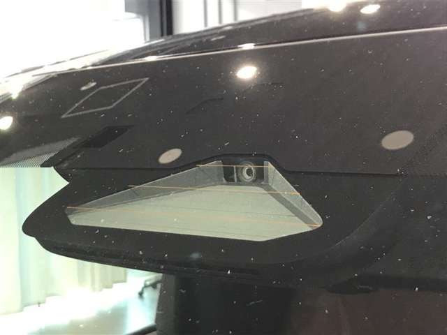 ヴェルファイアハイブリッド 2.5 Z プレミア E-Four 4WD