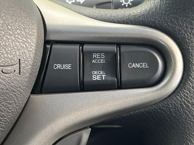 �y�N���[�Y�R���g���[���z�������H�����N���N���s�B�A�N�Z���𗣂��Ă���葬�x�ő��s���ł��A�������^�]���̕��S���y��!�����E�������ȒP�ȃX�C�b�`����Œ����ł��܂��B