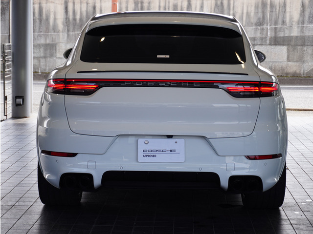 カイエンクーペ3.0 ティプトロニックS リアセンターシート 4WD