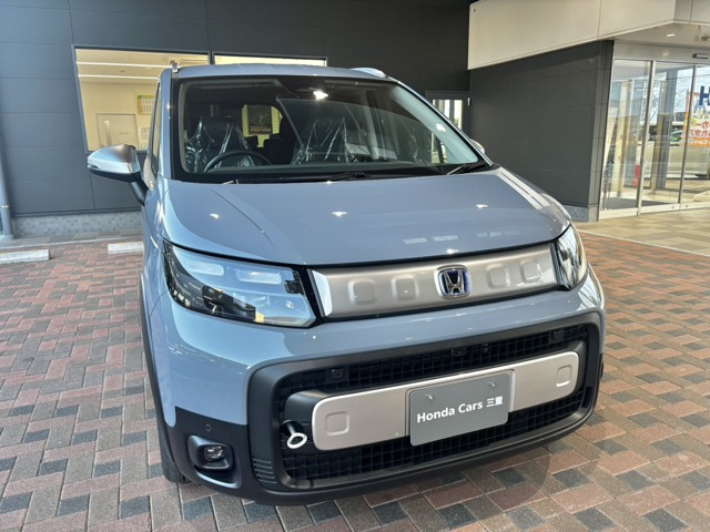 フリード1.5 e:HEV クロスター 4WD