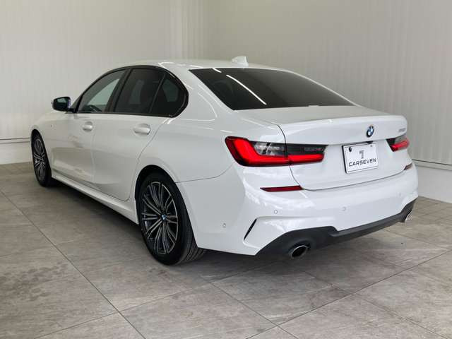 3シリーズセダン320i Mスポーツ