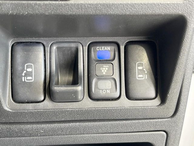 �y�����p���[�X���C�h�h�A�z�X�}�[�g�L�[��^�]�Ȃ̃X�C�b�`�Ō�ȗ����X���C�h�h�A�̊J���\���d��������͂����ăh�A���J����K�v�������A�����Ȃ��q�l�ł��ȒP�ɊJ���߂ł����K�ł���