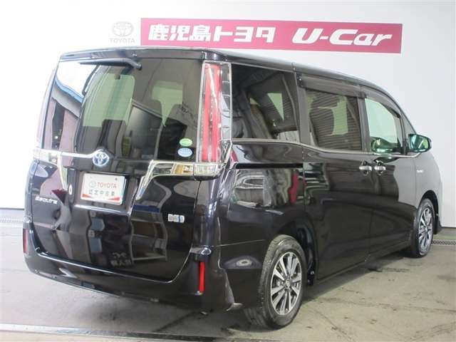 エスクァイアハイブリッド1.8 Gi