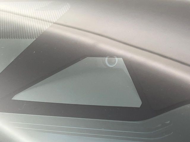 �y�g���^�Z�[�t�e�B�Z���X�z���s���ɑO���̎ԗ�����F�����A�Փ˂������Ȏ��͌x��ƃu���[�L�ŏՓˉ���Ɣ�Q�y�����A�V�X�g�B�����S�Ƀh���C�u�����y���݂��������܂��B