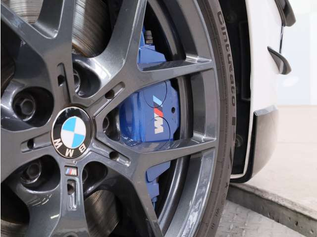 1シリーズM135i xドライブ ストリートレーサー 4WD