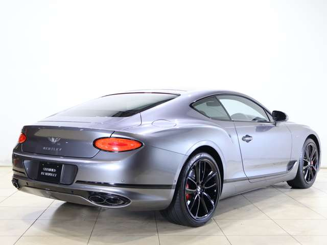 コンチネンタルGTV8 アズール 4WD