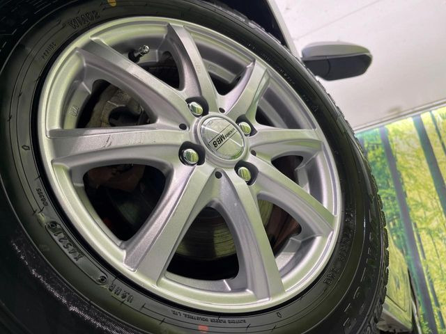 �y14�C���`�A���~�z�C�[���z�O�ςɃ}�b�`�����A���~�z�C�[���𑕒����Ă���܂��B�e��A���~�z�C�[����A�X�^�b�h���X�^�C�����戵�����Ă���܂��B���񂲑��k����������