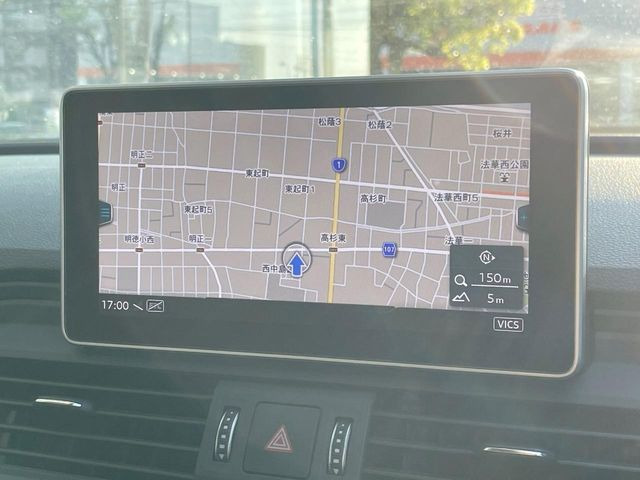 �������i�r:��̊��̂���i�r�́A����������ԓ������o���Ă���܂��BBluetooth�Đ��ȂǃI�[�f�B�I�@�\���[�����Ă���܂��̂ŁA�^�]�����y���߂܂���