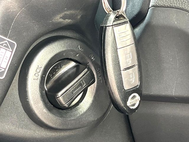 �y�C���e���W�F���g�L�[�z�J�o����|�P�b�g�ɓ��ꂽ�܂܂ł��h�A�̎{���E�������\�ȃX�}�[�g�L�[�𑕔��B�G���W���̃I���E�I�t�����J�M�����o���K�v����������Ƃ��Ă��֗��ł���