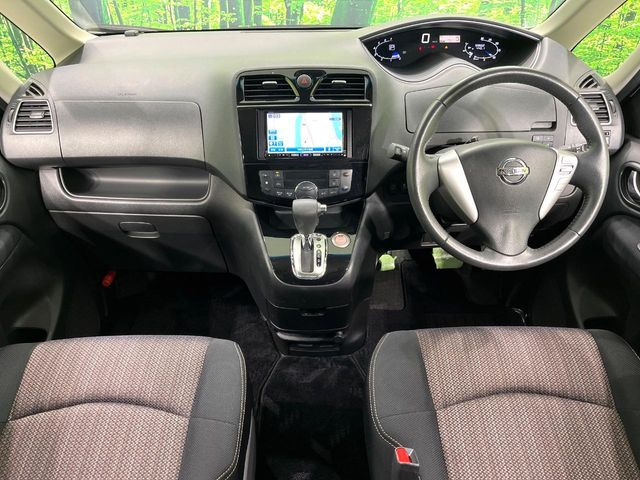 セレナ2.0 ハイウェイスター S-HYBRID