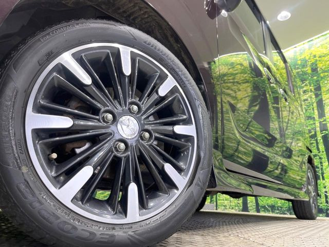 �y����15�C���`�A���~�z�C�[���z�O�ςɃ}�b�`���������A���~�z�C�[���𑕒����Ă���܂��B�e��ЊO�A���~�z�C�[����A�X�^�b�h���X�^�C�����戵�����Ă���܂��B���񂲑��k����������