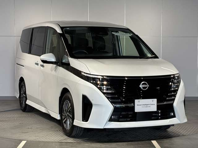 セレナ1.4 e-POWER ハイウェイスターV