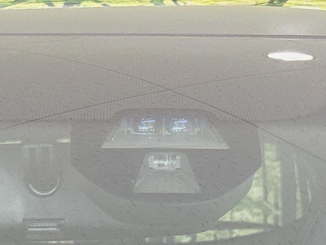 �y�V�e�B�u���[�L�A�N�e�B�u�V�X�e���z�ᑬ���s���ɑO���̎ԗ�����F�����A�Փ˂������Ȏ��͌x��ƃu���[�L�ŏՓˉ���Ɣ�Q�y�����A�V�X�g�B�����S�Ƀh���C�u�����y���݂��������܂��B