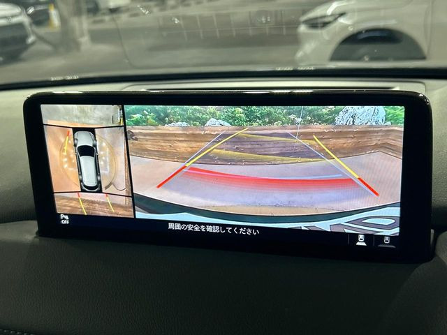 【360&deg;ビューモニター】専用のカメラにより、上から見下ろしたような視点で360度クルマの周囲を確認することができます☆死角部分も確認しやすく、狭い場所での切り返しや駐車もスムーズに行えます。