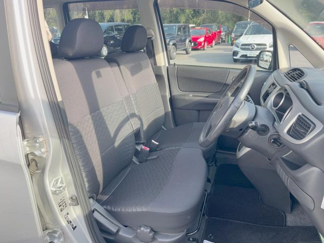 �^�]�ȃV�[�g���͎g�p�������Ȃ��A�ǍD�ȏ�ԂƂȂ��Ă��܂��B���J�Ɏg���Ă������Ƃ��悭�킩��܂��ˁB