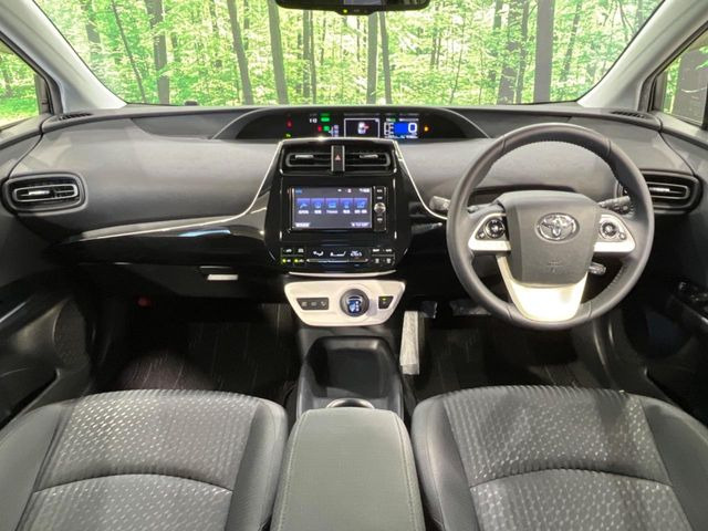 プリウス1.8 S セーフティ プラス