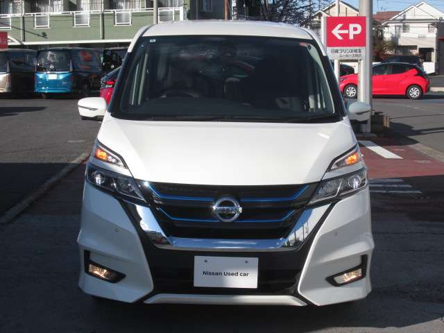 セレナ1.2 e-POWER ハイウェイスターV