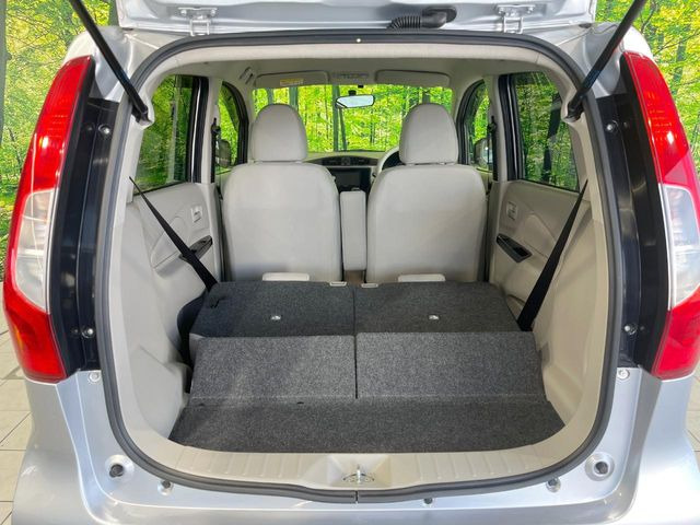 ���i�̂���������ʋ΁A���}���ɏ\���ȉ׎��X�y�[�X���m�ۂ��Ă���܂��B�Z�J���h�V�[�g��|���ƁA�傫�ȉו��̐ύڂ��\�ł���