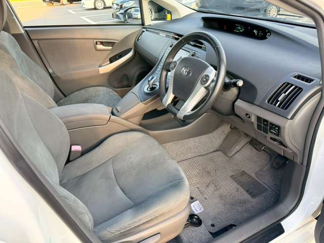 �C�ɂȂ邨�Ԃ�����܂�����E�̓d�b�ԍ����璼�ڂ��X�ɂ��₢���킹���������B�x�����@����ԗ����A��Ԃ܂łȂ�ł������������Ē����܂��B�X�^�b�t�ꓯ���A�����҂����Ă���܂��B