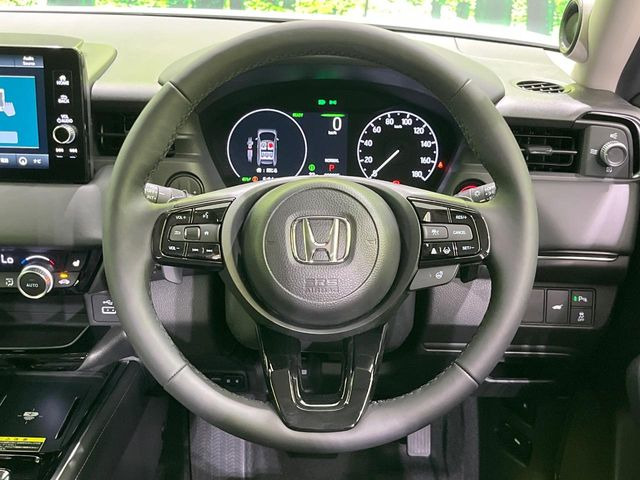 �y�����v�����X�e�A�����O�z�㎿�Ȋv���g�p���邱�ƂŁA��ɂ����������݂ƂĂ��^�]���₷���n���h���ł���