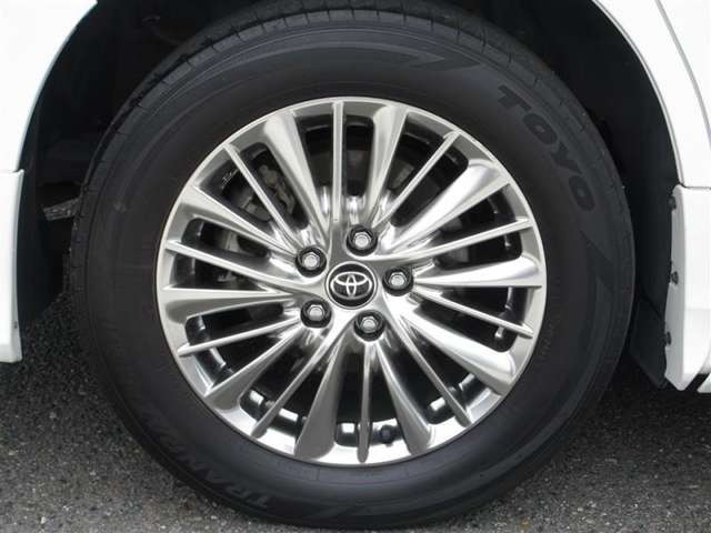 ヴェルファイアハイブリッド 2.5 Z ゴールデンアイズIII E-Four 4WD