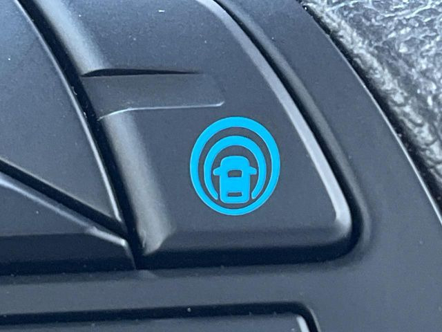 �y�v���p�C���b�g�z�������H�ł̒��������s���y��!!�a�؎��Ə��񑖍s�̃V�[���ŁA�A�N�Z���E�u���[�L�E�X�e�A�����O�������Ő��䂵�A�������^�]�̕��S���y�����Ă���܂���