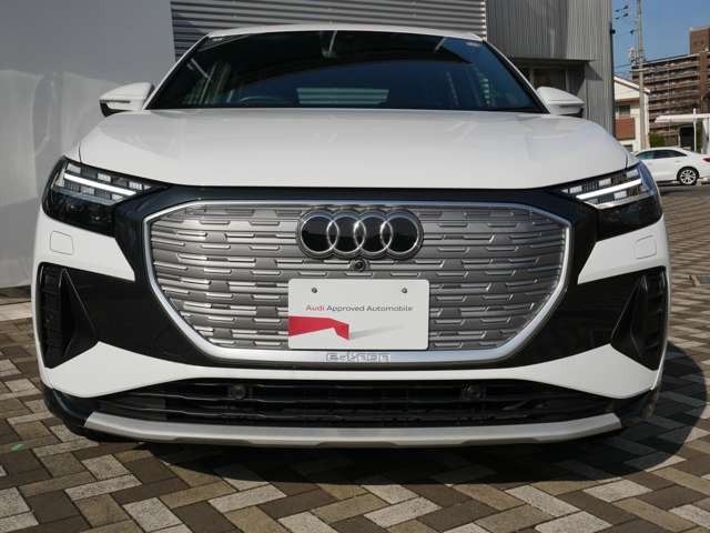 Q4スポーツバックe-tron40 アドバンスド