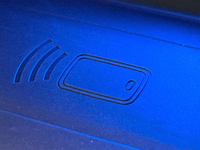 ���u�������[�d:�Ή��X�}�[�g�t�H����u�������Ń��C�����X�ł̏[�d���\�ł�!