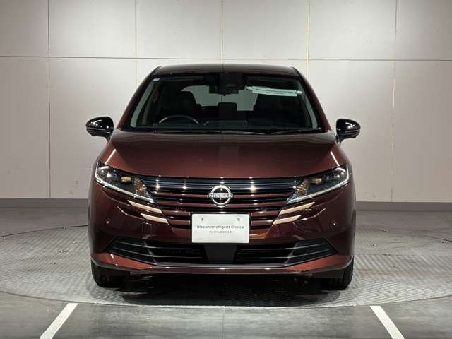 ノート1.2 X FOUR 90周年記念車 4WD