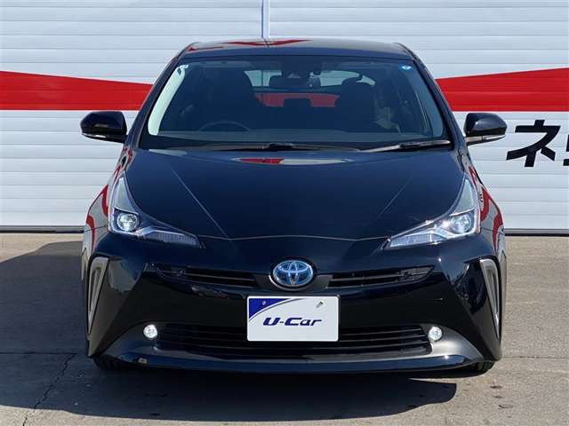 プリウス1.8 S セーフティ プラスII E-Four 4WD