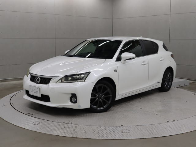 CT200h Fスポーツ