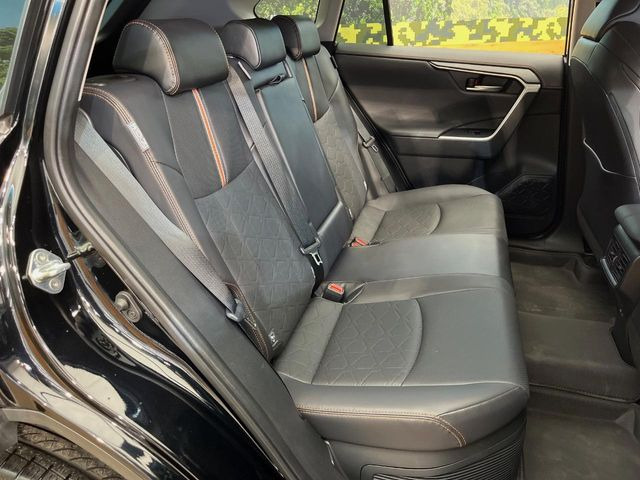 �㕔���Ȃ��C�ɂȂ�悤�ȃL�Y�E�����ւ��蓙�A�傫�ȃ_���[�W�͂Ȃ��A�ǍD�ȏ�Ԃł��B