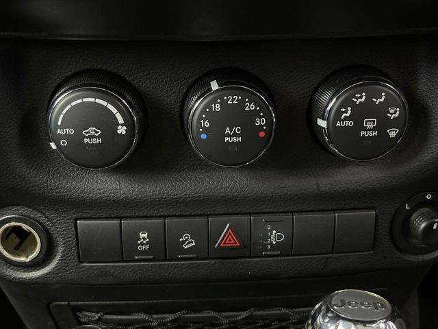 ●オートエアコン:最適な温度を保つようにオートで調節可能です♪