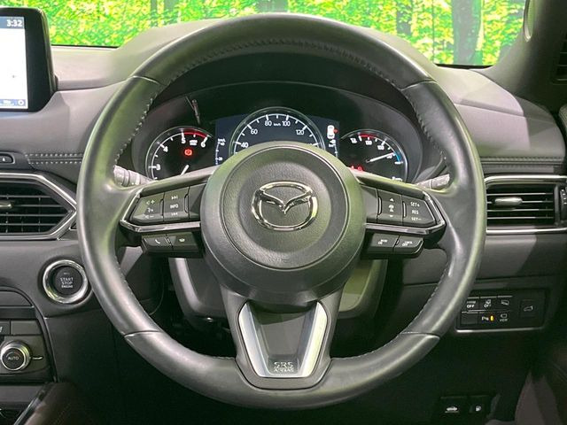 �y�����v�����X�e�A�����O�z�㎿�Ȋv���g�p���邱�ƂŁA��ɂ����������݂ƂĂ��^�]���₷���n���h���ł���