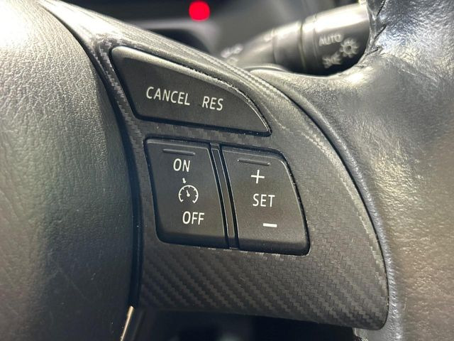 �y�N���[�Y�R���g���[���z�������H�����N���N���s�B�A�N�Z���𗣂��Ă���葬�x�ő��s���ł��A�������^�]���̕��S���y��!�����E�������ȒP�ȃX�C�b�`����Œ����ł��܂��B