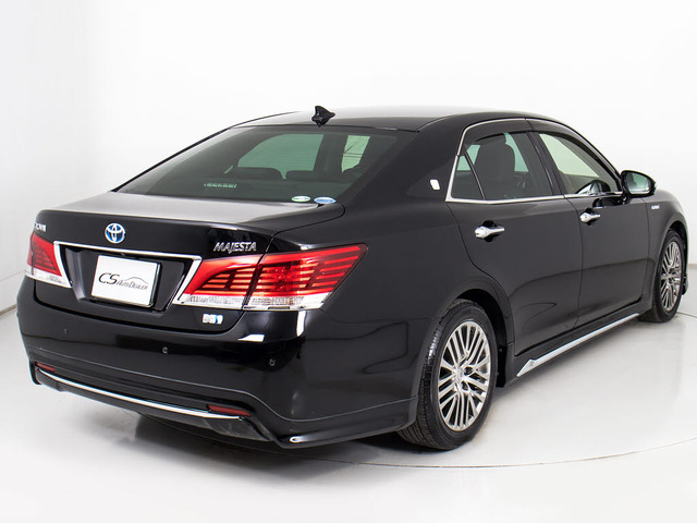 フルエアロが装着されています!お好みはいかがですか?今付いているデザイン以外にも、各ブランドのエアロを格安にてお取付け出来ます!又、エアロを外してノーマル状態にする事も出来ます!!