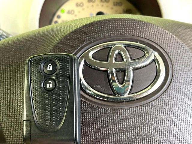 �y�X�}�[�g�L�[�z�J�o����|�P�b�g�ɓ��ꂽ�܂܂ł��h�A�̎{���E�������\�ȃX�}�[�g�L�[�𑕔��B�G���W���̃I���E�I�t�����J�M�����o���K�v����������Ƃ��Ă��֗��ł���