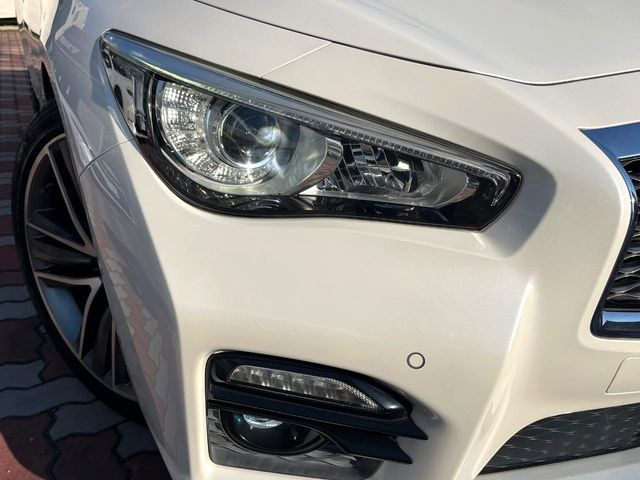 �yLED�w�b�h���C�g�z���V����ԑ��s�����ǍD�Ȏ��E���m�ۂ����S���ĉ^�]�ł��鍂�P�xLED�w�b�h���C�g�𑕔�!�_�����x�������A����d�͂��}�����Ă��܂��B