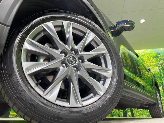 �y����19�C���`�A���~�z�C�[���z�O�ςɃ}�b�`���������A���~�z�C�[���𑕒����Ă���܂��B�e��ЊO�A���~�z�C�[����A�X�^�b�h���X�^�C�����戵�����Ă���܂��B���񂲑��k����������