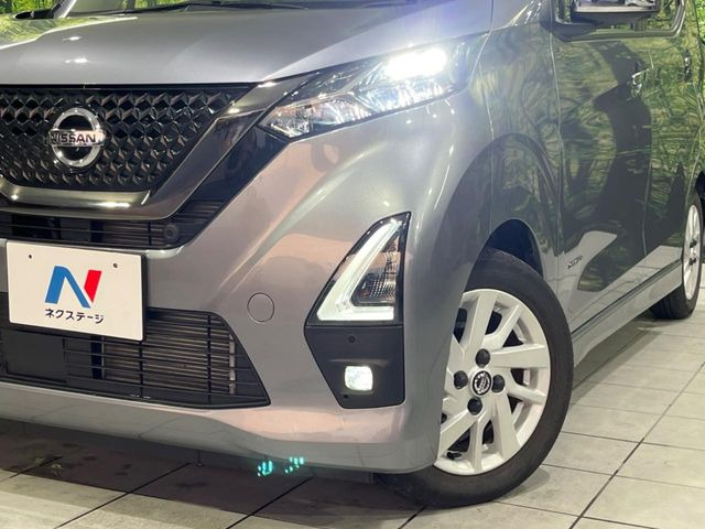 �yLED�w�b�h���C�g�z���V����ԑ��s�����ǍD�Ȏ��E���m�ۂ����S���ĉ^�]�ł��鍂�P�xLED�w�b�h���C�g�𑕔�!�_�����x�������A����d�͂��}�����Ă��܂��B