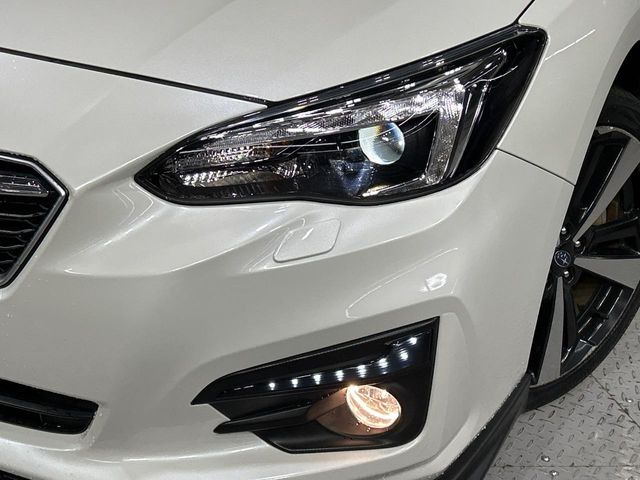 �yLED�w�b�h���C�g�z���V����ԑ��s�����ǍD�Ȏ��E���m�ۂ����S���ĉ^�]�ł��鍂�P�xLED�w�b�h���C�g�𑕔�!�_�����x�������A����d�͂��}�����Ă��܂��B