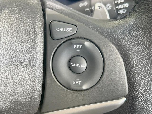 �y�N���[�Y�R���g���[���z�������H�����N���N���s�B�A�N�Z���𗣂��Ă���葬�x�ő��s���ł��A�������^�]���̕��S���y��!�����E�������ȒP�ȃX�C�b�`����Œ����ł��܂��B