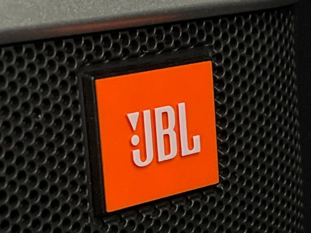 �yJBL�T�E���h�V�X�e���t�������i�r�z�[���̃i�r�@�\�͂������A���x�ȃ`���[�j���O�\�͂����ڂ���Ă���A�������ȉ��y�����y���݂��������܂���