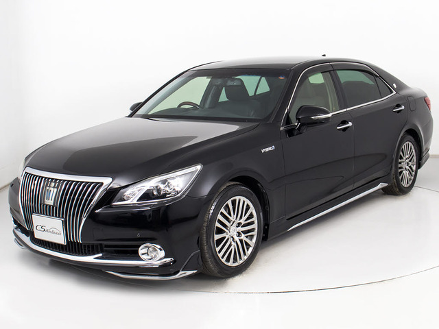 フルエアロが装着されています!お好みはいかがですか?今付いているデザイン以外にも、各ブランドのエアロを格安にてお取付け出来ます!又、エアロを外してノーマル状態にする事も出来ます!!